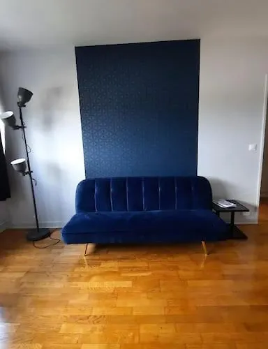Appartement 2 Pieces Tres Lumineux