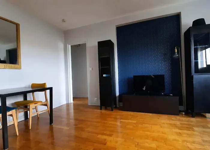 Appartement 2 Pieces Tres Lumineux