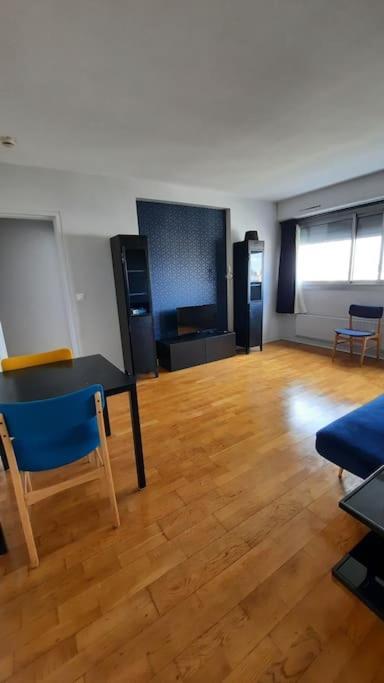 Apartment 2 Pieces Tres Lumineux La Garenne-Colombes